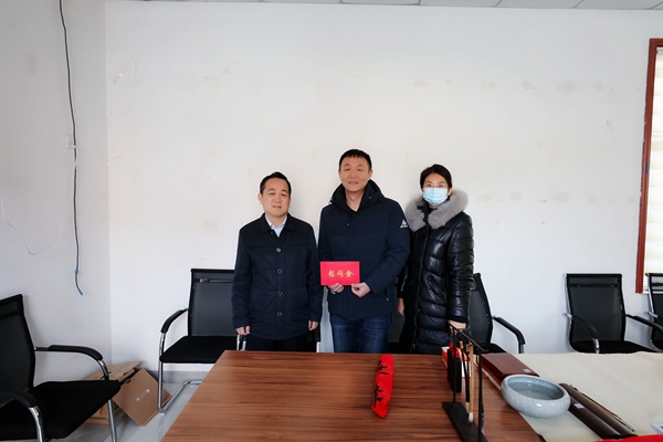 山東三箭集團多層次、多角度、多形式開展新春慰問送關懷活動